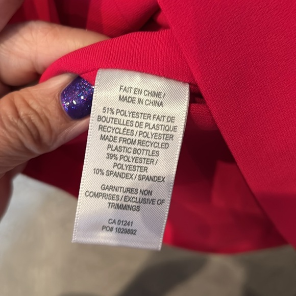 Contemporaine by SIMONs. XL bright red strap tank, removable and adjustable - Picture 7 of 7